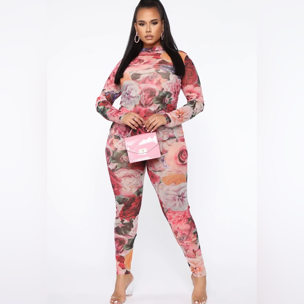 SOLD - 2 Piece Set - Plus Size